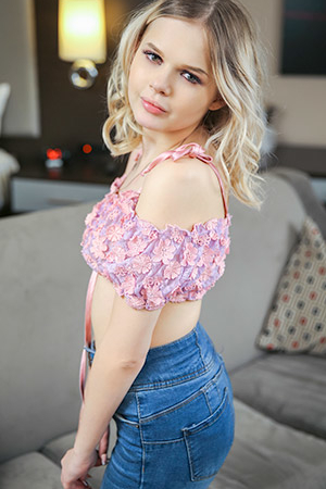 cover-mylf.jpg Nude Photo